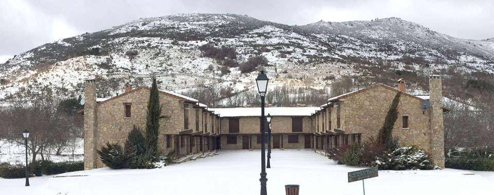 Hotel Rural Ribera del Corneja nevado