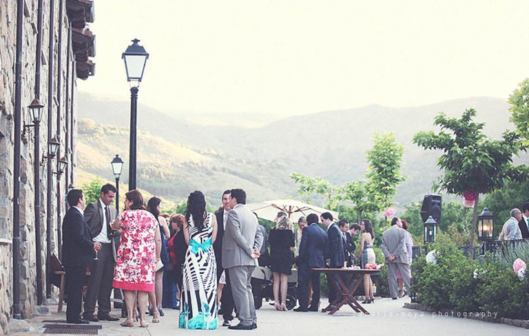 Invitados en una de las boda celebradas en Ribera del Corneja